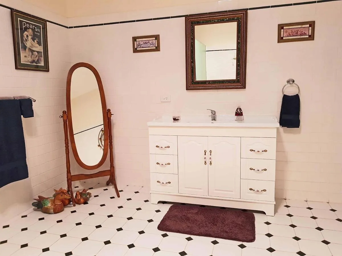 Gumtree House Montville Bed & Breakfast Australia