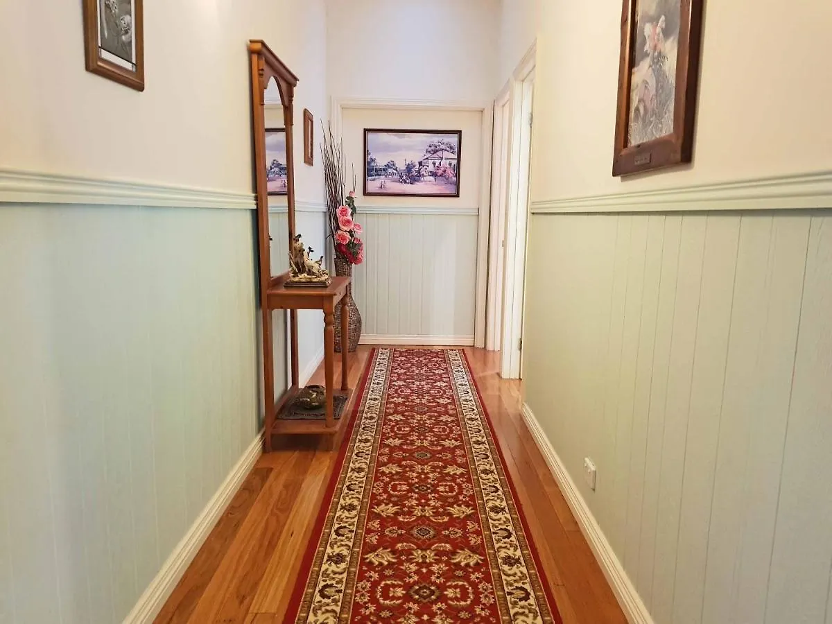 Gumtree House Montville Bed & Breakfast
