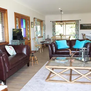 Holiday home House On The Hill, Montville