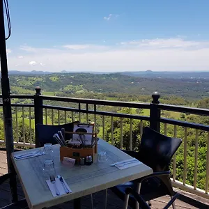 Apartment Mayfield On, Montville